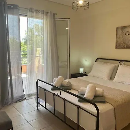 Vaios Villa Kouramaditika